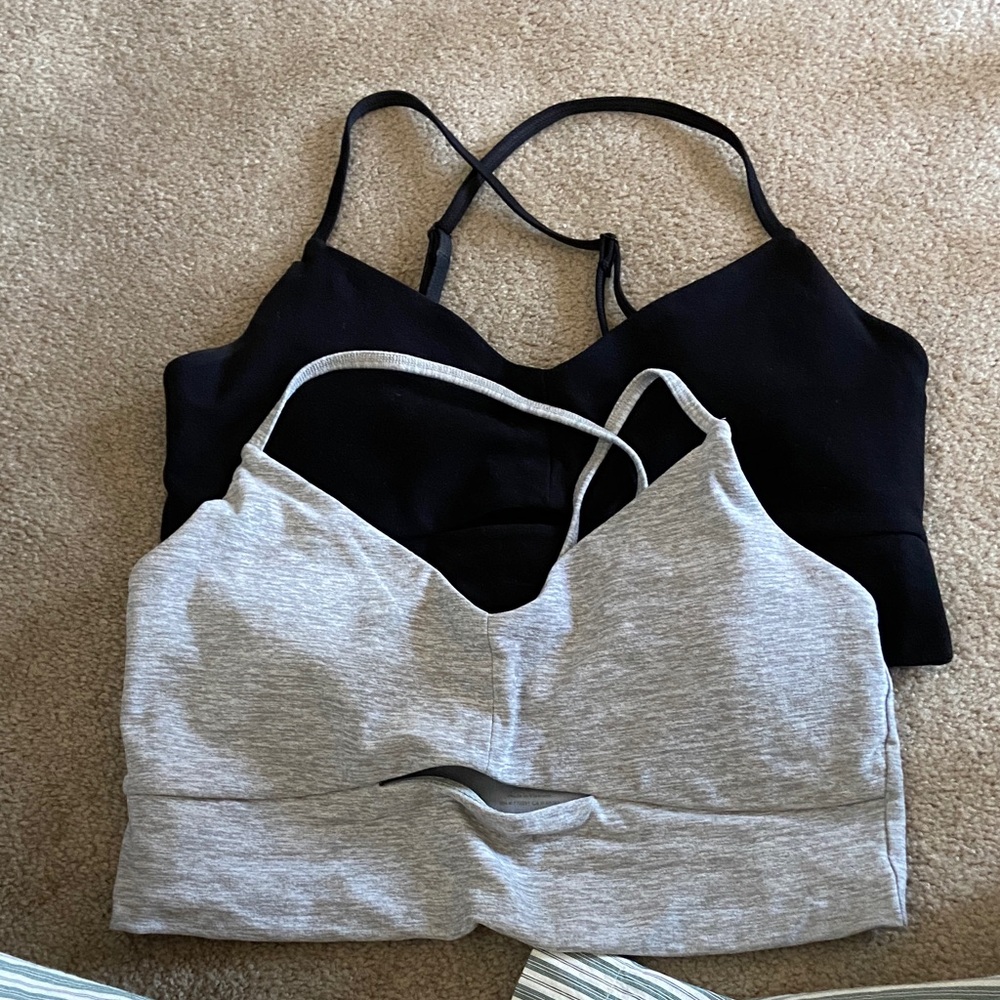 Set of 2 Alo Yoga Sports Bras Size M